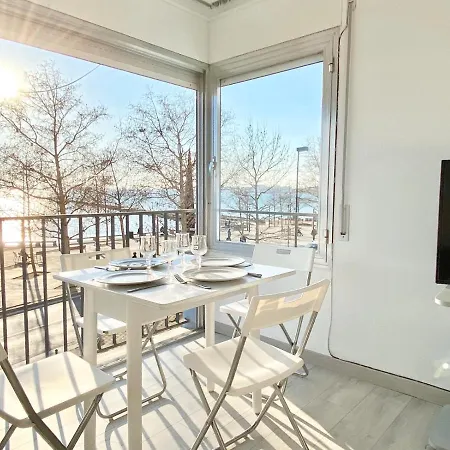 Estudio Frente Al Mar En アパート ロザス
