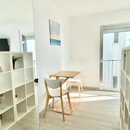 Estudio Frente Al Mar En Roses